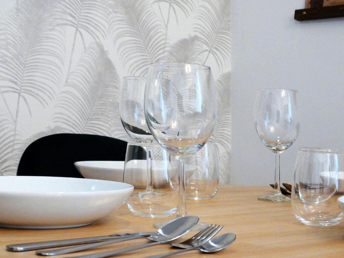 Ry Aparcamiento Incluido Junto A Catedral Ideal Parejas Seville Exterior photo
