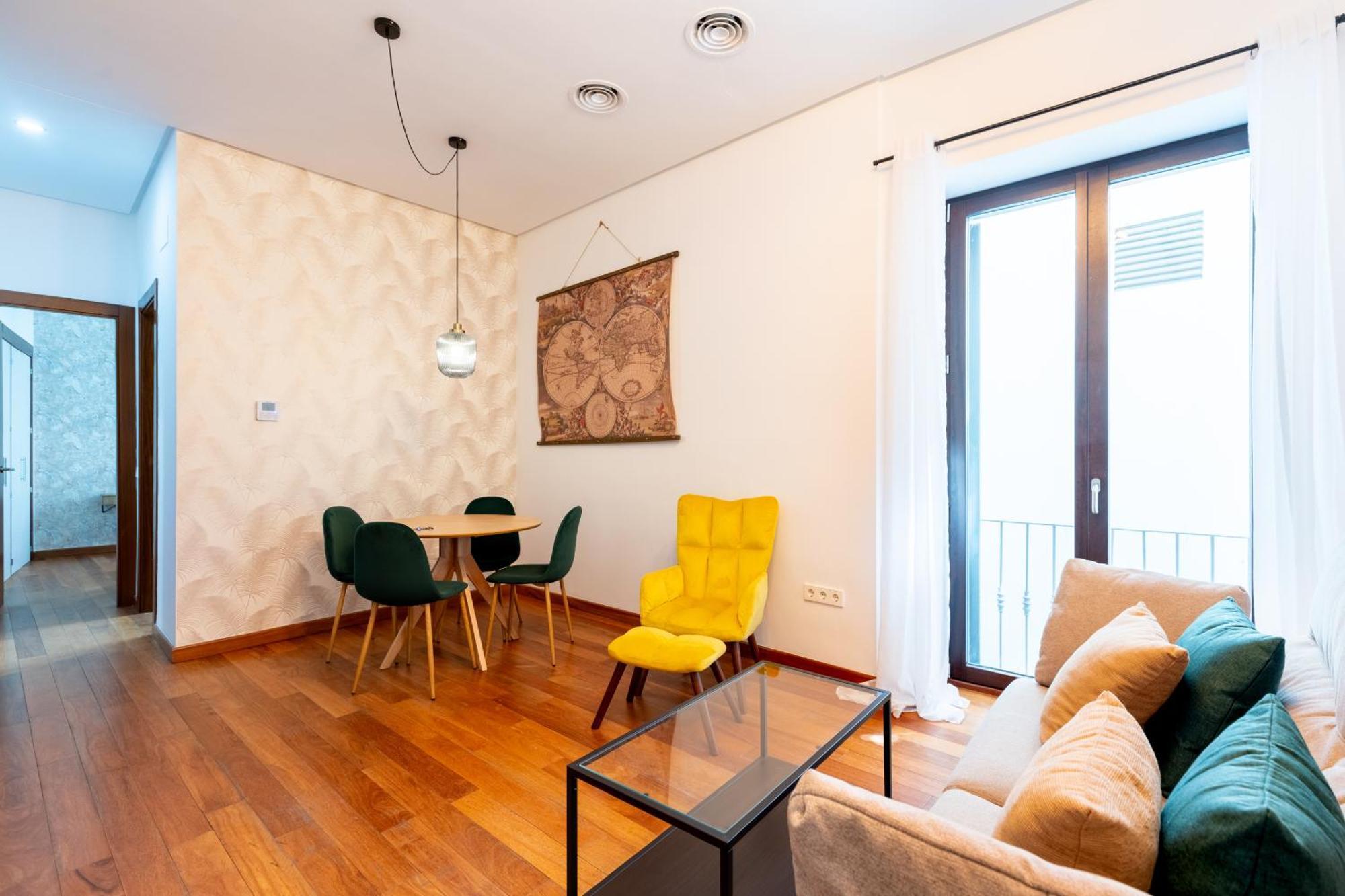 Ry Aparcamiento Incluido Junto A Catedral Ideal Parejas Seville Exterior photo