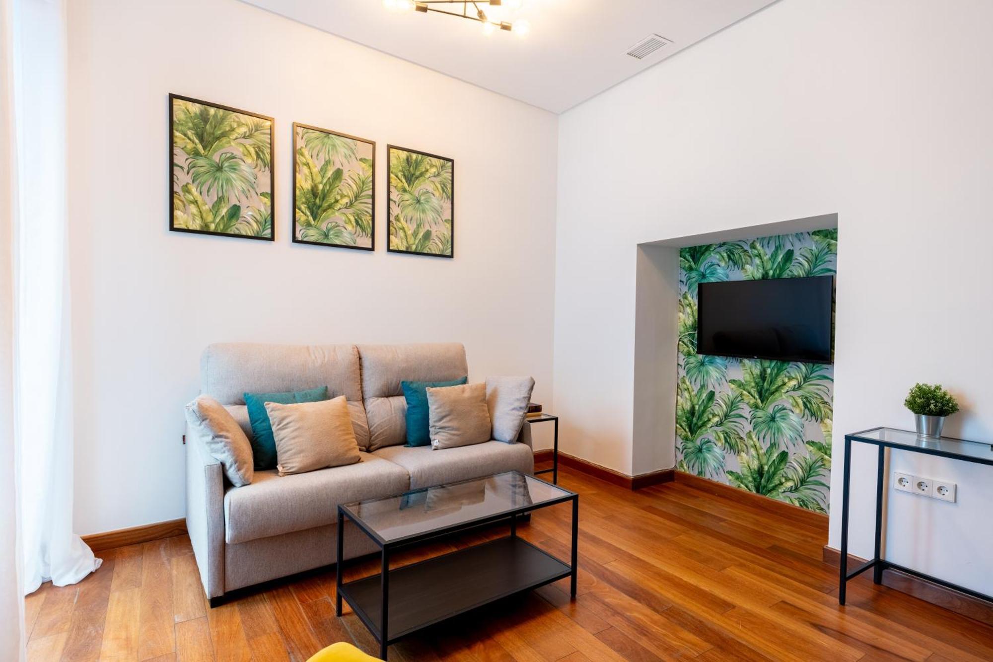 Ry Aparcamiento Incluido Junto A Catedral Ideal Parejas Seville Exterior photo
